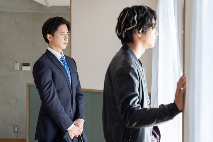 山下智久、佐藤寛太「正直不動産2」第4話(C)NHK