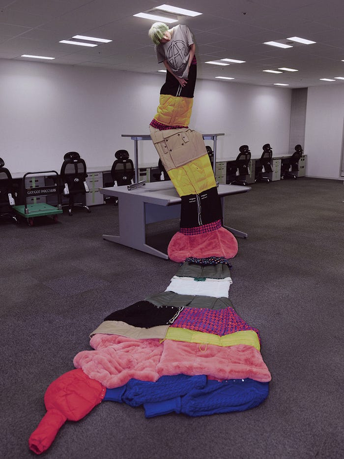 伊藤万理華/「LIKEA」(12月20日発売、PARCO出版)より(C)2022 Marika Ito