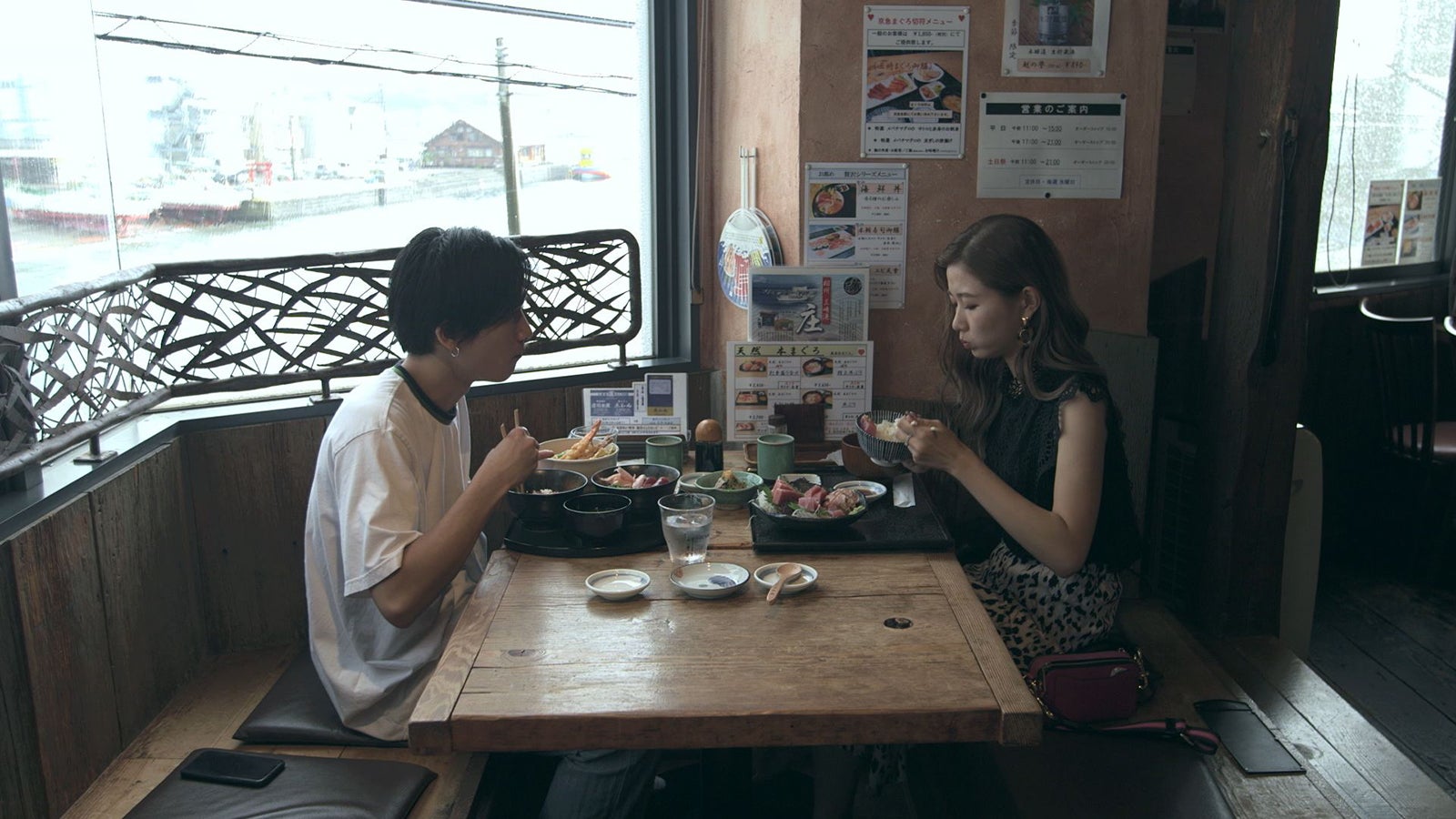 流佳、愛華「TERRACE HOUSE TOKYO 2019-2020」17th WEEK （C）フジテレビ／イースト・エンタテインメント