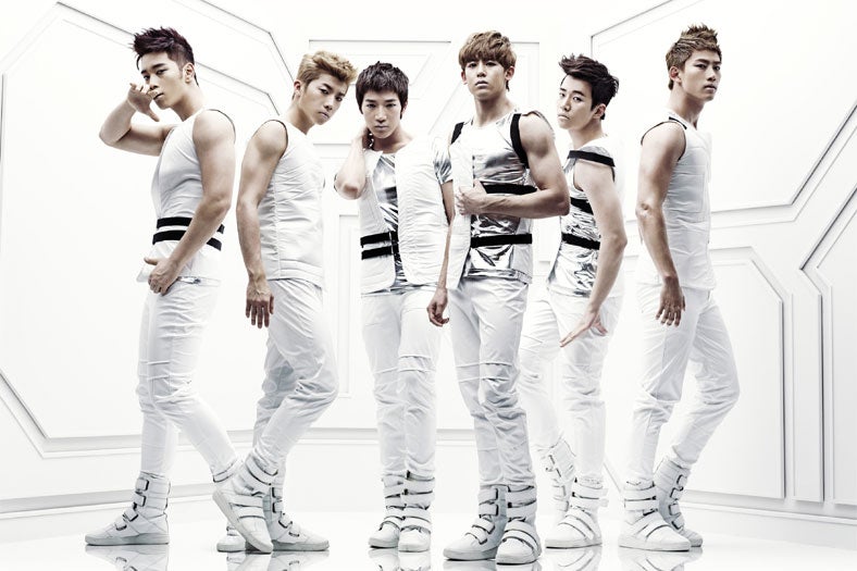 野獣系アイドル・2PM、水着で楽しめる夏フェス出演決定