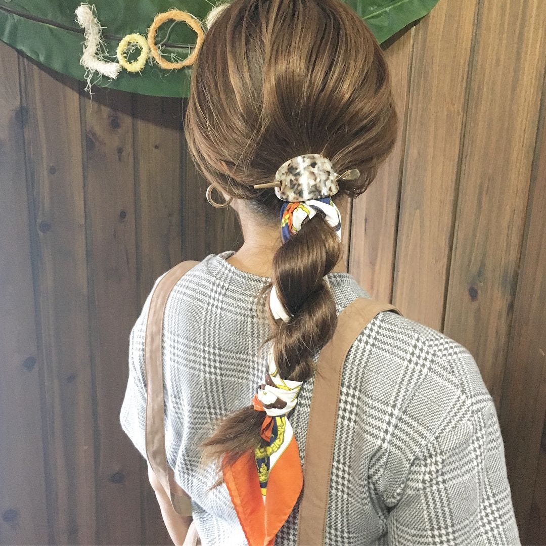 バンダナで作る大人のヘアアレンジ特集 周囲と差をつけるおしゃれな髪型にする方法 モデルプレス