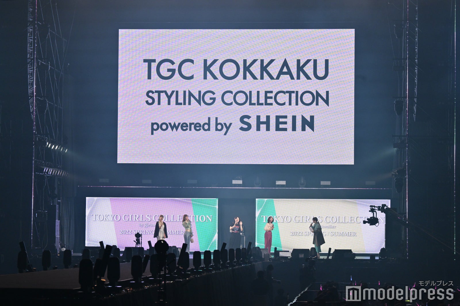 （C）モデルプレス