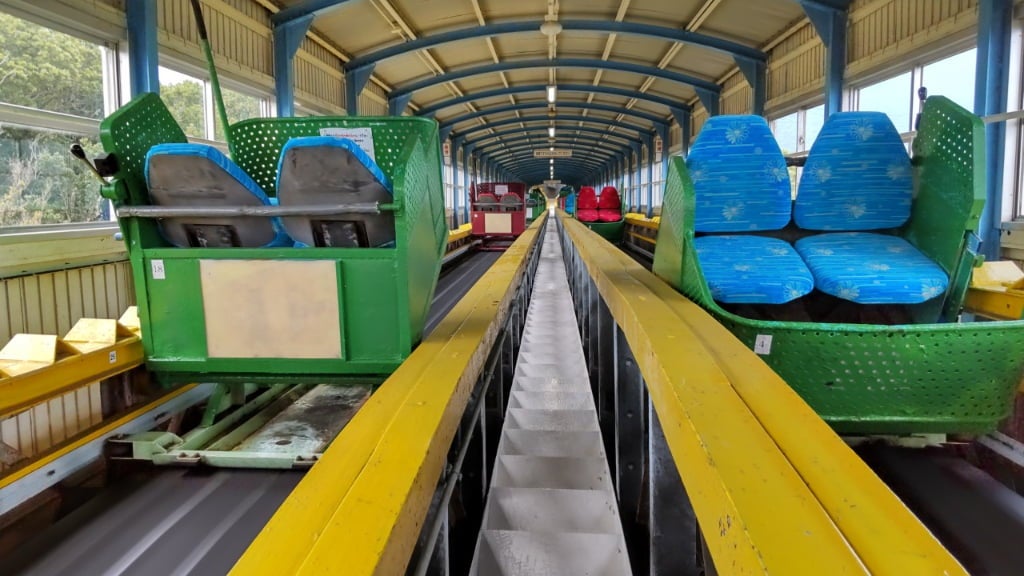 全国でも神戸にしかない「カーレーター」って知ってる？ 営業開始60周年記念の特別イベントが満載！