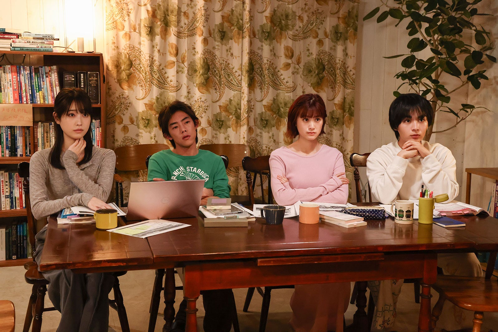 高橋ひかる、吉村界人、小西桜子、大西流星「まどか26歳、研修医やってます！」（C）TBS