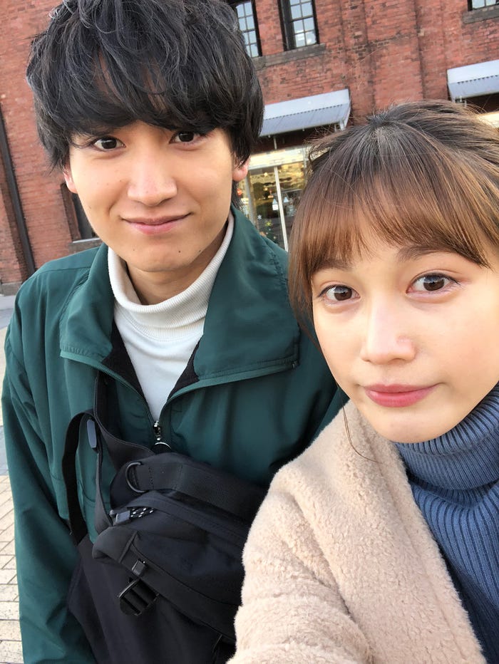 中村ゆりか、金子大地/ドラマ『タスクとリンコ』より(提供写真)