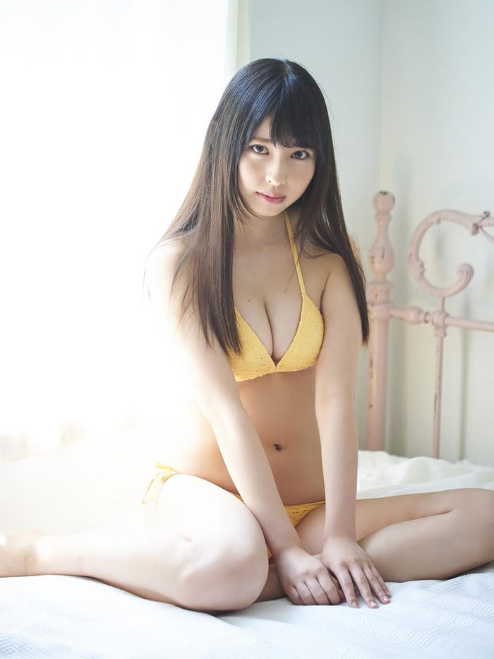 沖口優奈(写真提供:所属事務所)