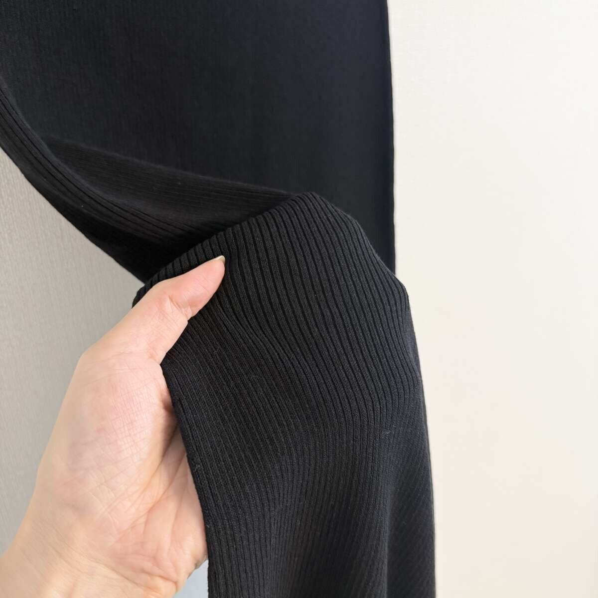 カレンソロジー　コットンリブタイトスカート　ブラック　素材感　リブ