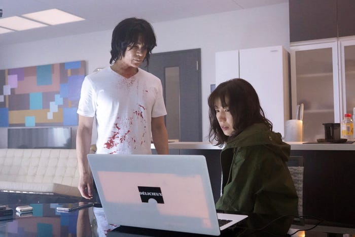 武田真治、仲里依紗/「美食探偵 明智五郎」第4話より(C)日本テレビ