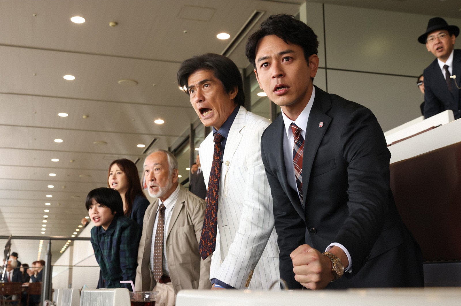 松本若菜、三浦綺羅、木場勝己、佐藤浩市、妻夫木聡「ザ・ロイヤルファミリー」 第4話（C）TBS