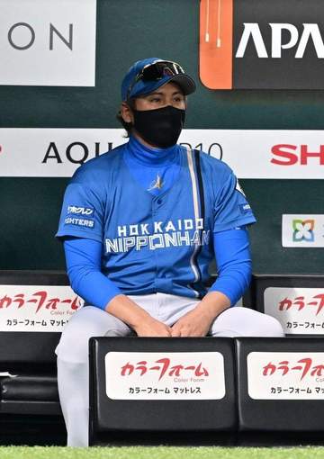 日本ハム・新庄監督「あした、あした。あした勝つばい」と前向く 連日の2桁失点大敗、今季ソフトバンク戦7戦全敗