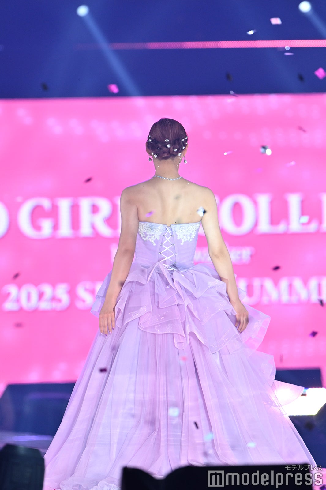 （C）モデルプレス