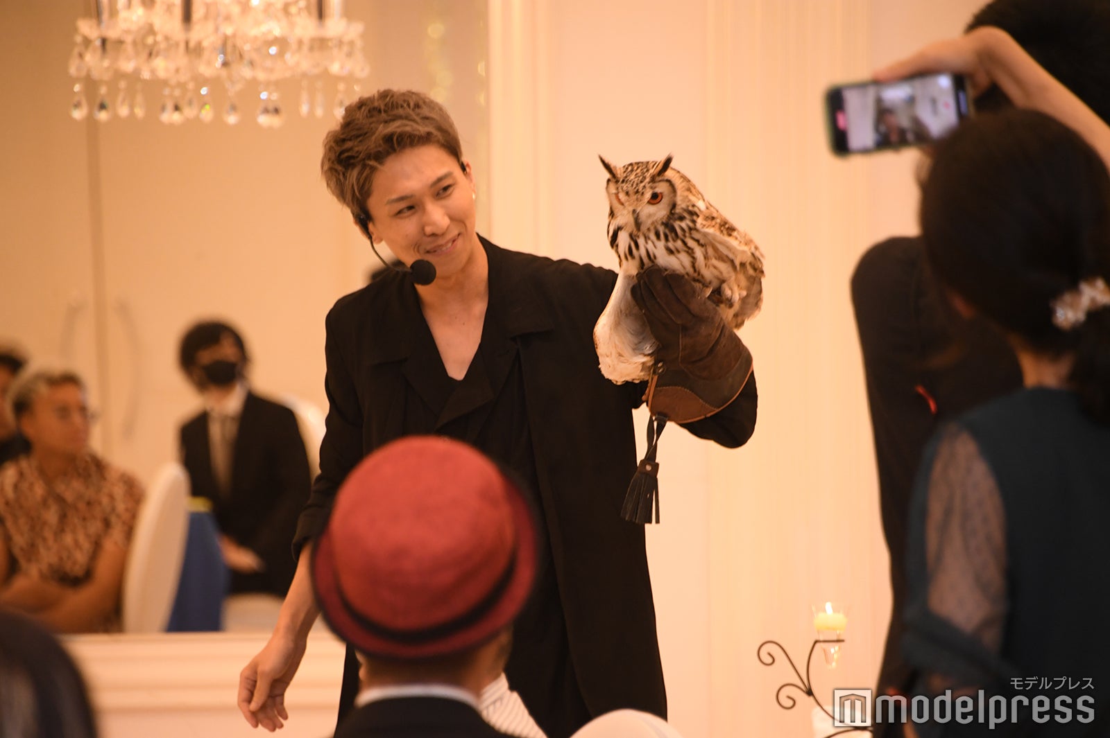 へずまりゅうの披露宴の様子（C）モデルプレス