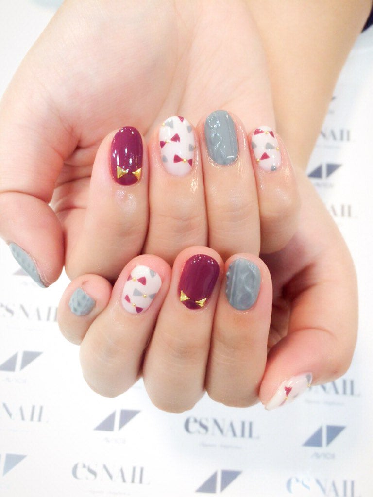 グレーニットでクールに／画像提供：esNAIL