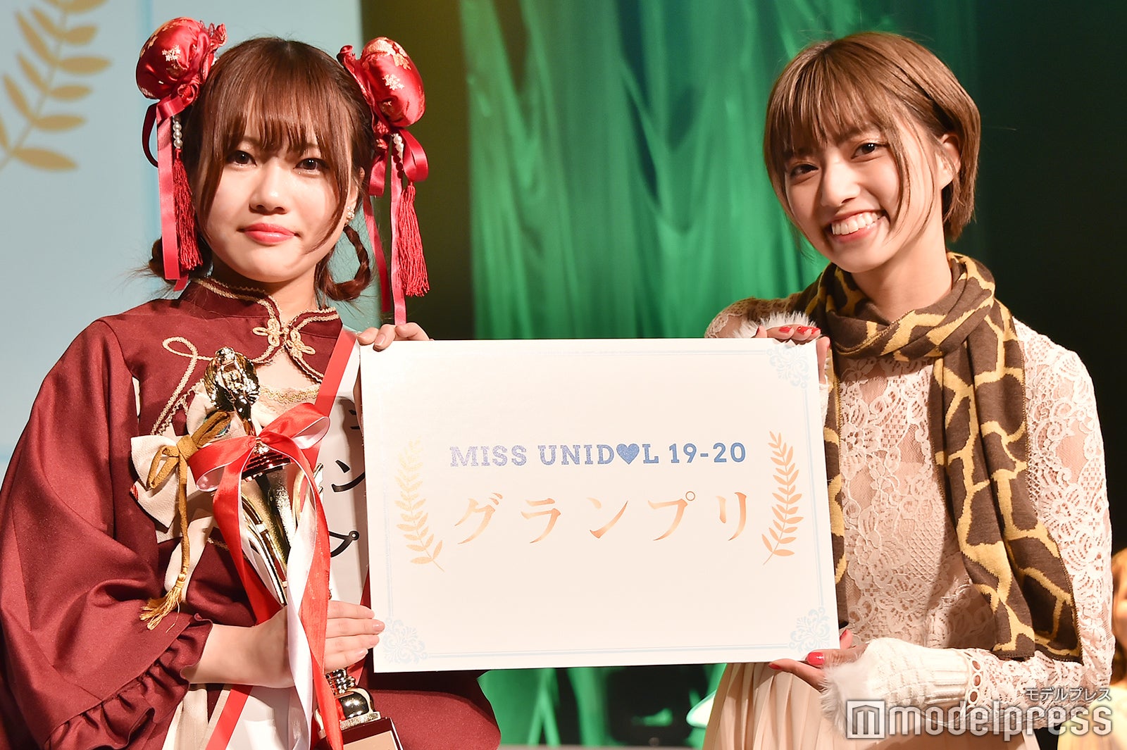 みくりんさん（左）（C）モデルプレス