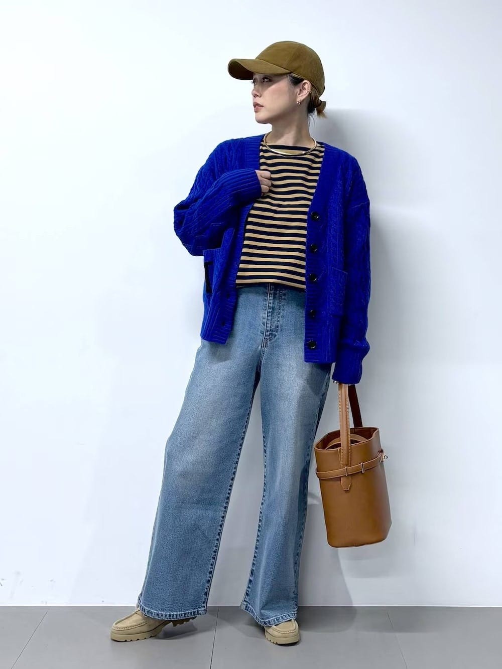 旬カラーのロイヤルブルーは写真映えも期待できます 出典:WEAR