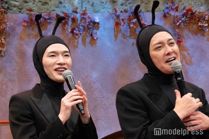 深澤辰哉のことを「仙道」と称する有田哲平、「やめてください!」と謙遜する深澤辰哉(C)モデルプレス