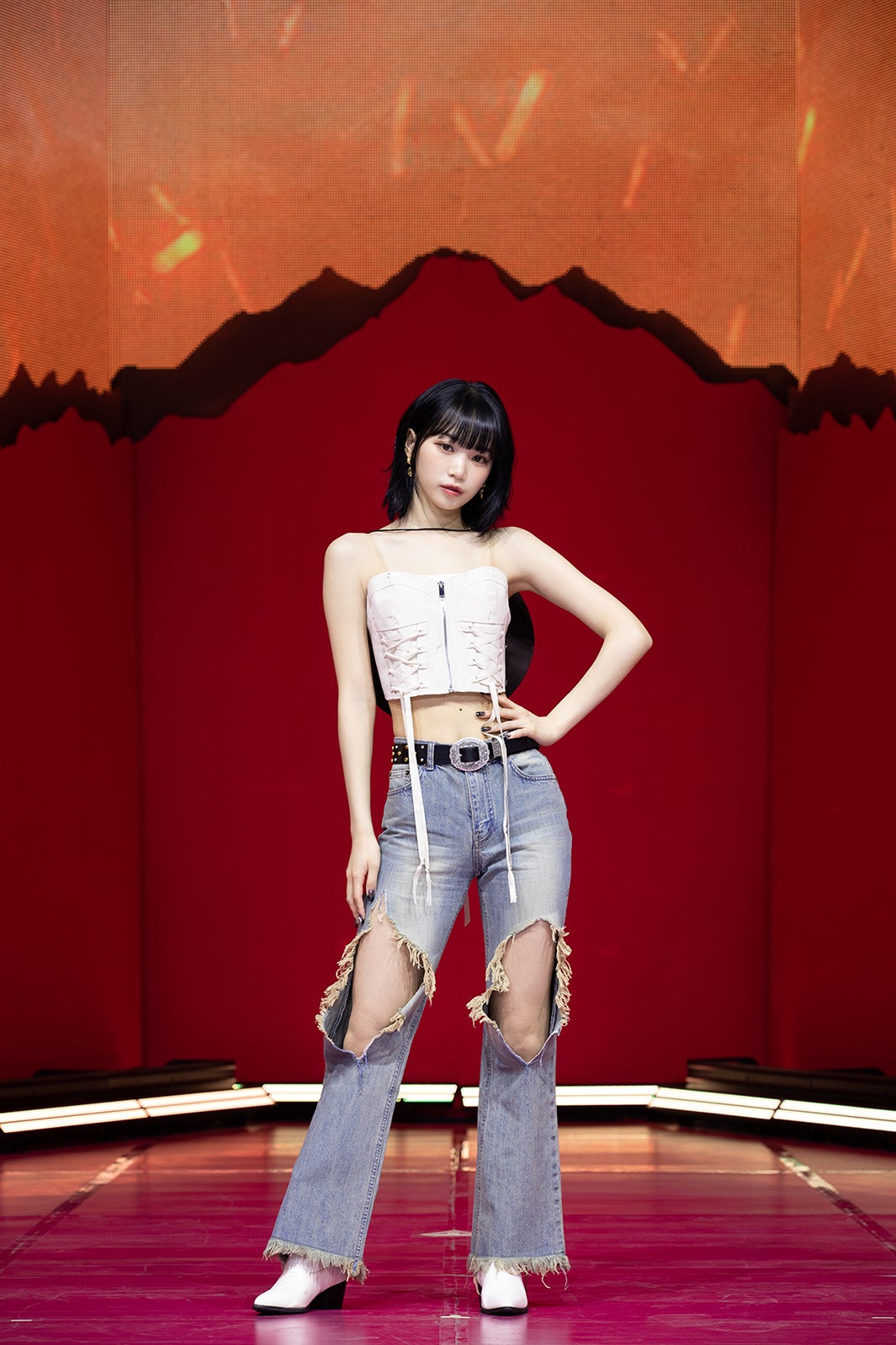 チェウォン／LE SSERAFIM（P）＆（C）SOURCE MUSIC