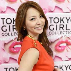 モデルプレス - 香里奈、晴れやか笑顔で圧倒的存在感 華やかな輝きがスゴイ モデルプレスインタビュー