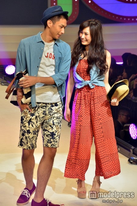 （左から）市川知宏、大政絢