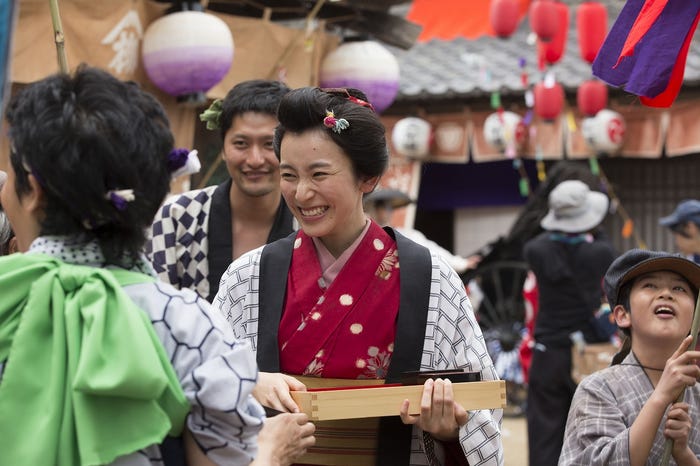 宮下かな子(C)2018映画「曇天に笑う」製作委員会 (C)唐々煙/マッグガーデン