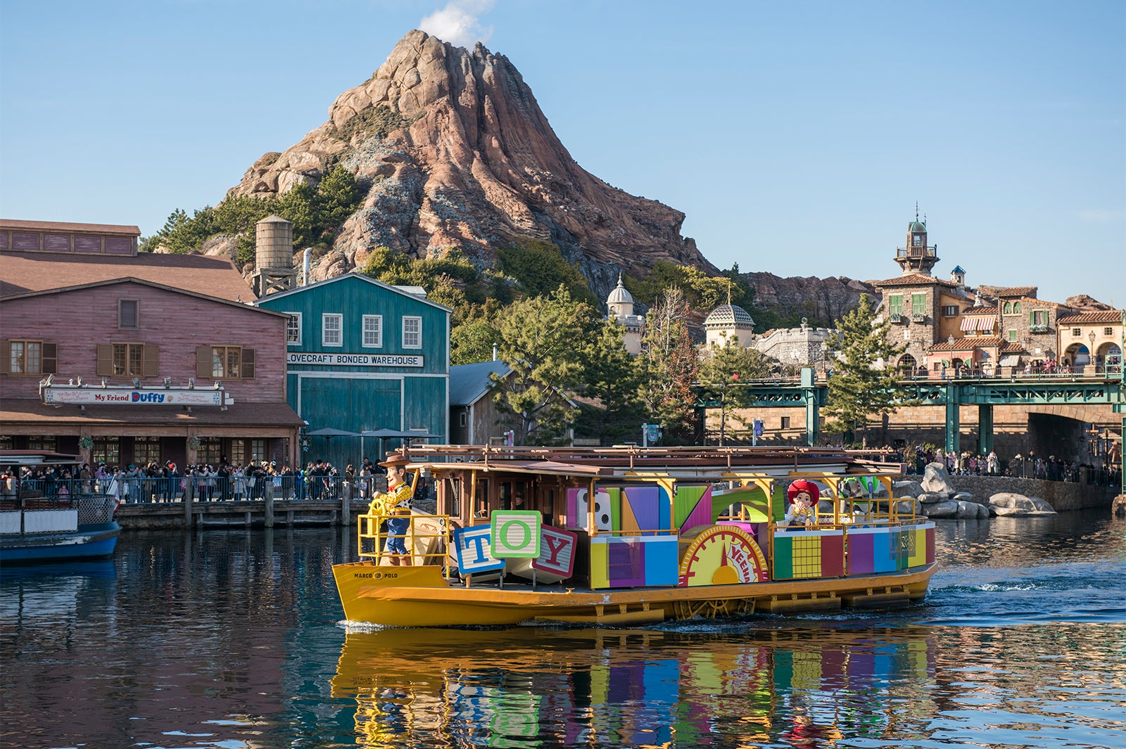 東京ディズニーシー「ピクサー・パルズ・スチーマー」（C）Disney（C）Disney／Pixar