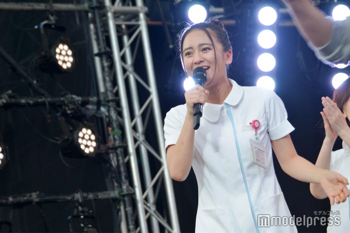 突然の無茶ぶりに困惑しながら…(C)モデルプレス