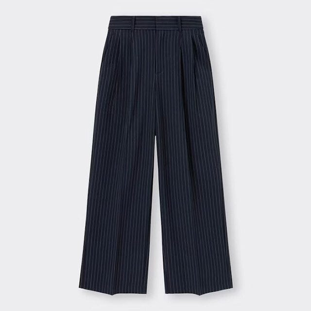 GU　タックワイドパンツ（ストライプ）