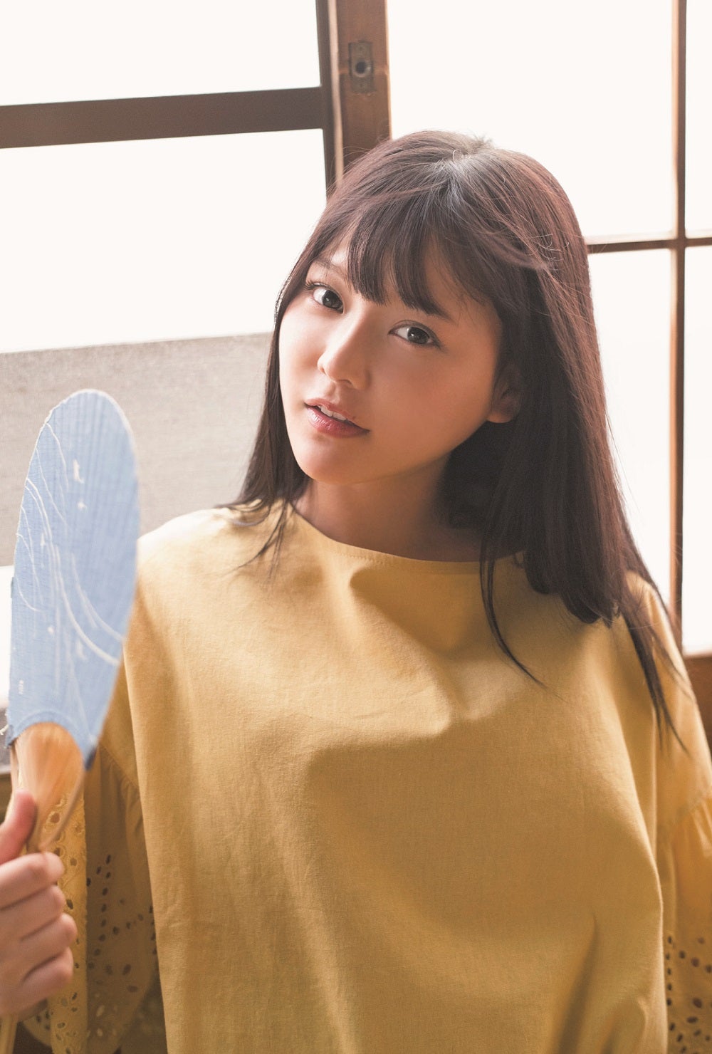 齊藤なぎさ「B.L.T.2021年9月号」セブンネットショッピング購入特典ポストカード（提供写真）