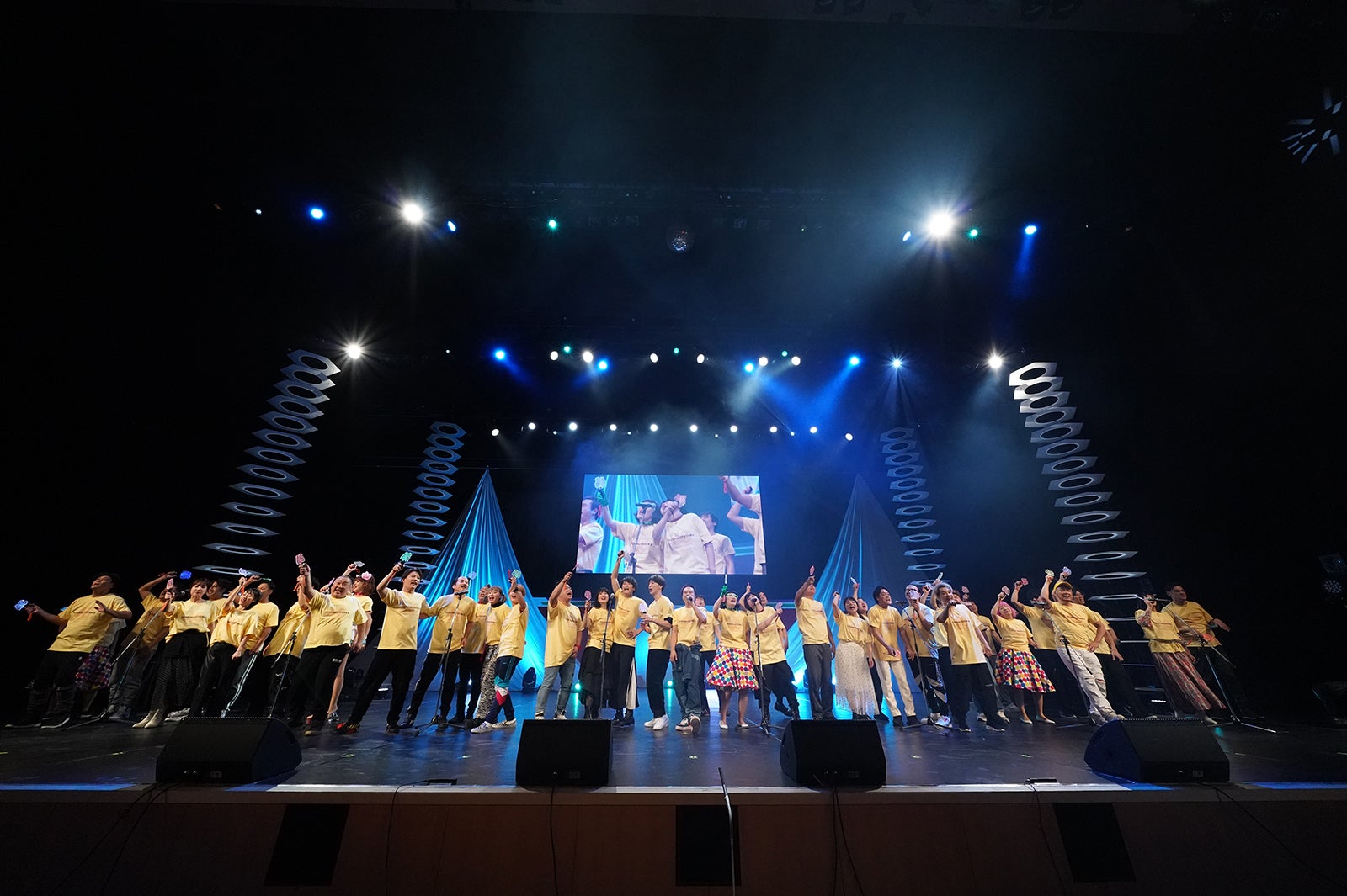 吉本坂46（提供写真）