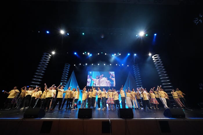 吉本坂46(提供写真)