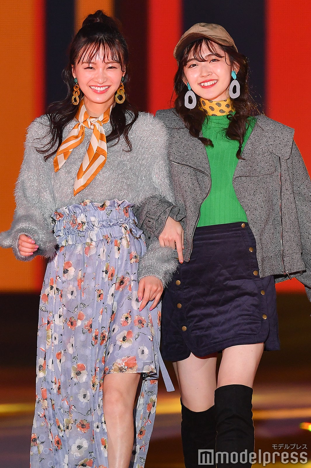 岡崎紗絵＆鈴木愛理（C）モデルプレス