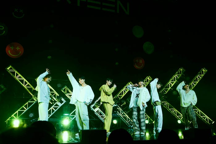 DXTEEN(C)LAPONE Entertainment