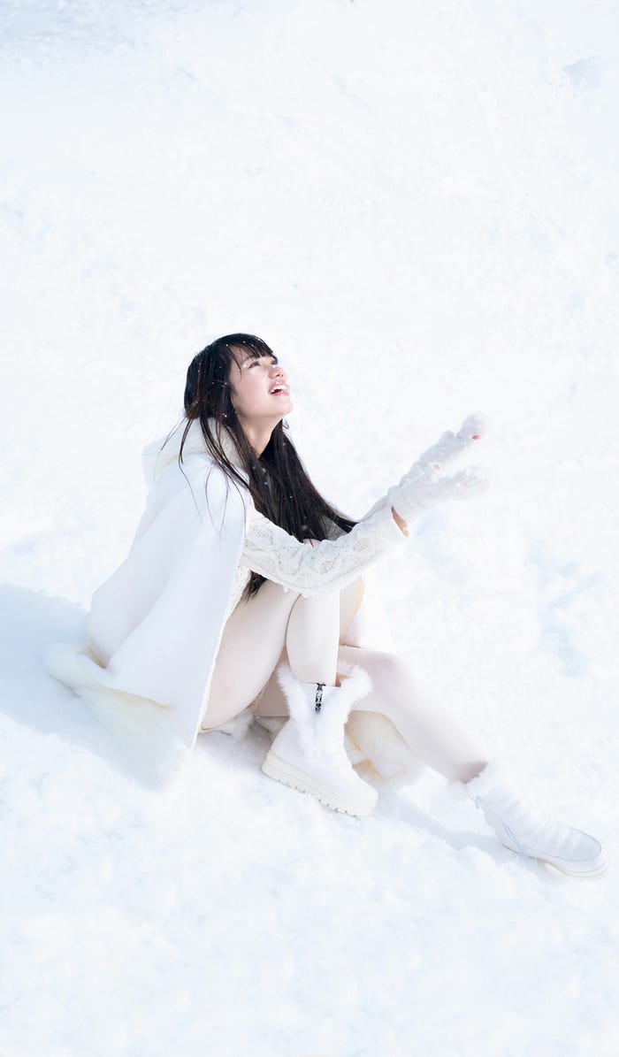 黒崎レイナ/撮影:LUCKMAN(画像提供:ワニブックス)