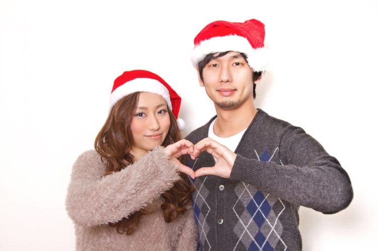 男性がこっそり準備しているクリスマスデートプラン5つ 喜ぶかな モデルプレス