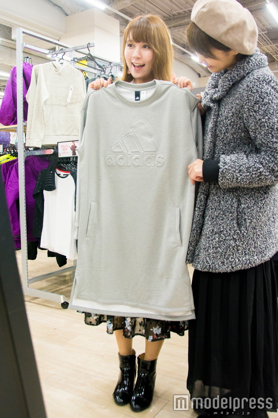 2人が特に気に入ったワンピース（C）モデルプレス