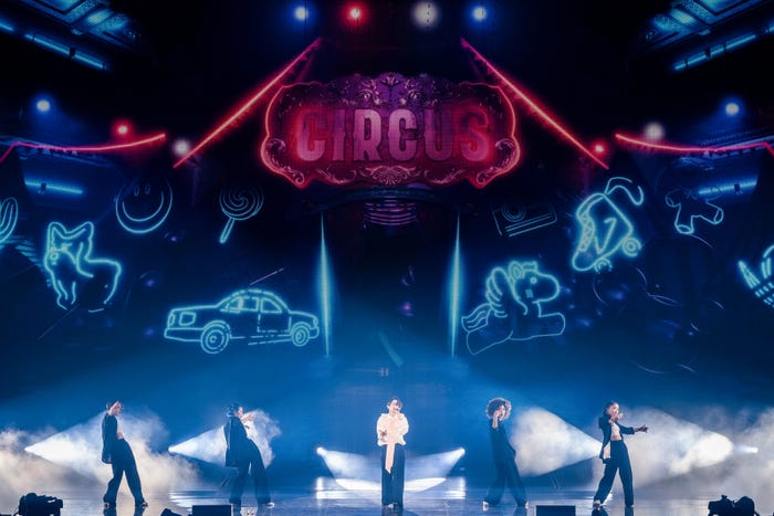 三宅健(C)TOBE Co., Ltd.