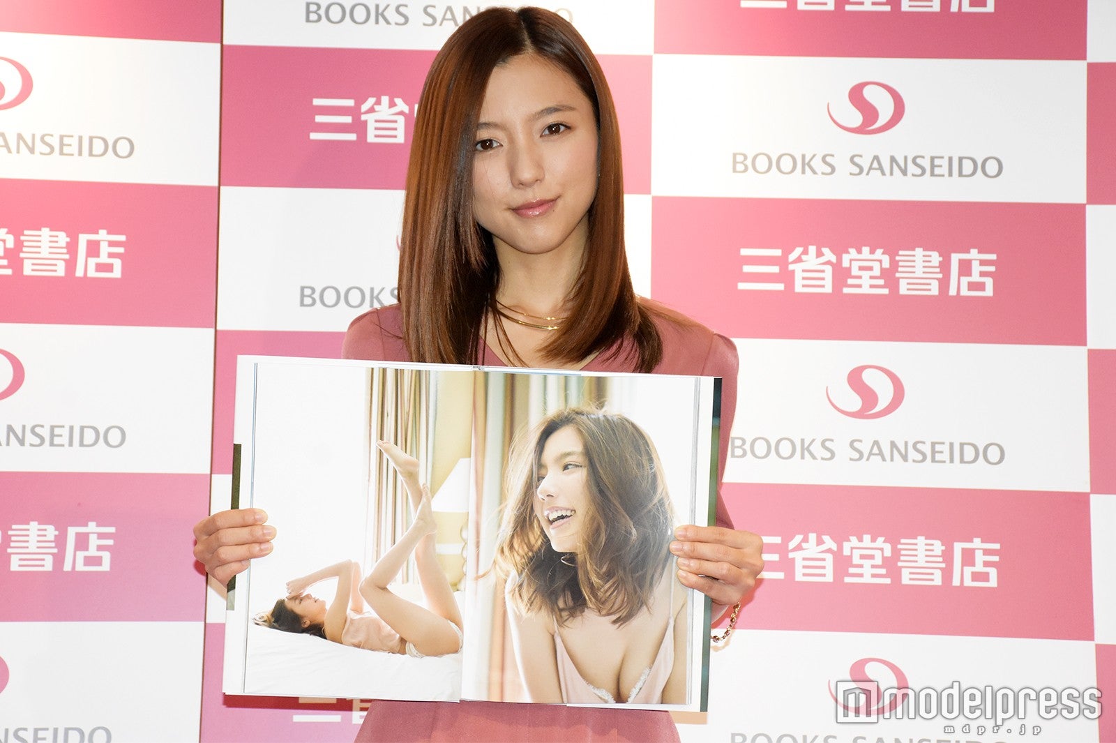 真野恵里菜 （C）モデルプレス