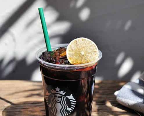 スタバ「コールドブリュー ライム」爽やかな柑橘風味のコーヒーでリフレッシュ