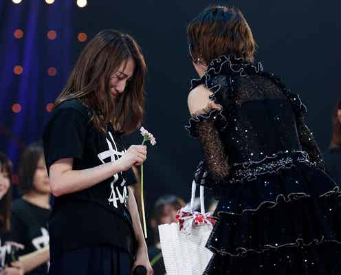 【乃木坂46若月佑美・卒業セレモニー】桜井玲香、号泣で放心状態 “れかつき”ラストにファンも涙