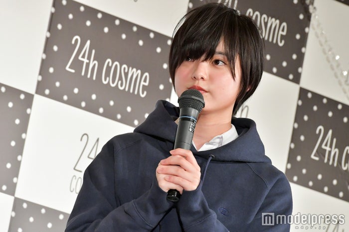 欅坂46平手友梨奈を 生存確認 サプライズ生出演で近況明かす モデルプレス