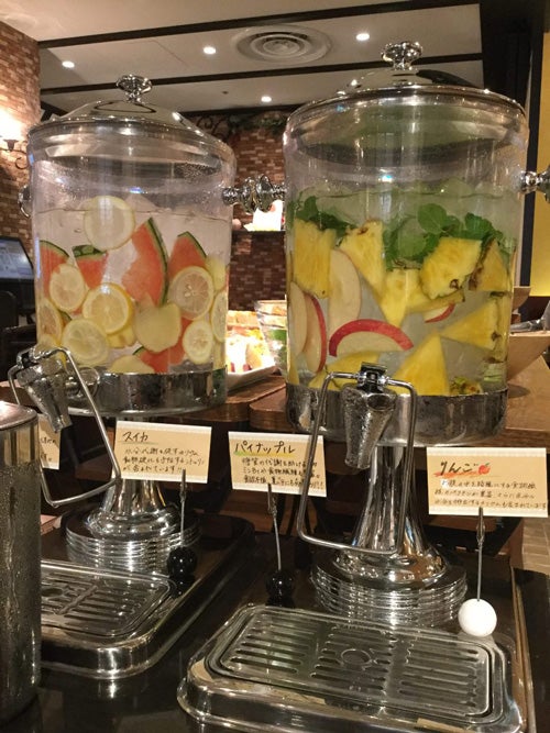 Mano-e-Mano 池袋店