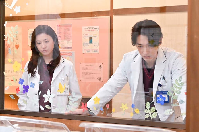 吉高由里子、ディーン・フジオカ「星降る夜に」第2話(C)テレビ朝日