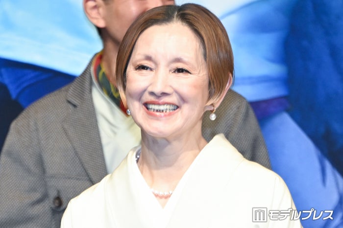 夏木マリ、スタッフ手編みの湯婆婆マスコット披露「再現度すごい」「愛とセンスが光ってる」と反響