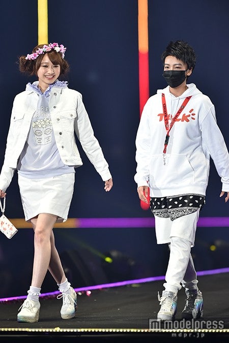 （左から）高田秋、ざわちん