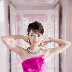 剛力彩芽/たかの友梨ビューティクリニッ新CM「未来の扉、クールビューティ」篇