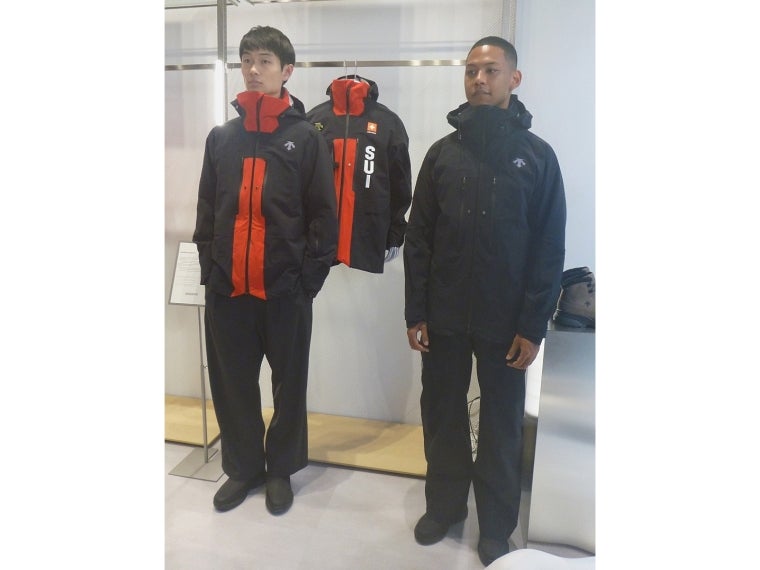 「デサント」 欧米スキーチームにウェア提供 レプリカモデルも販売