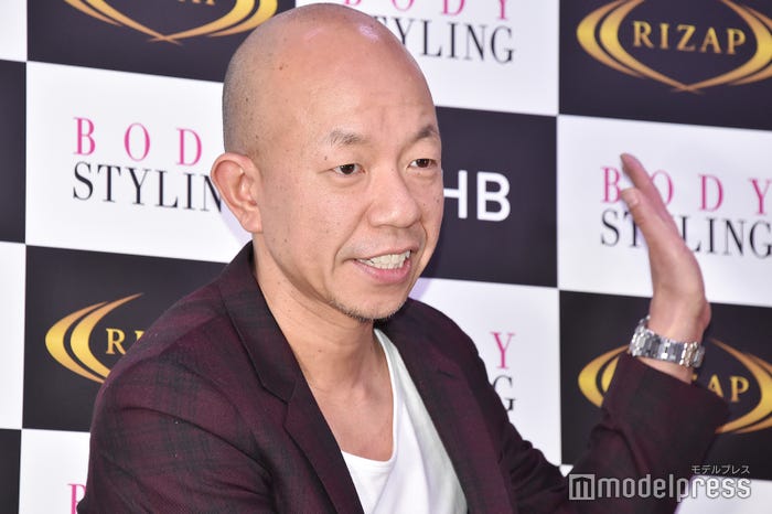 小峠英二(C)モデルプレス