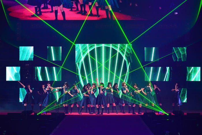 欅坂46(C)Rakuten GirlsAward 2017 AUTUMN/WINTER