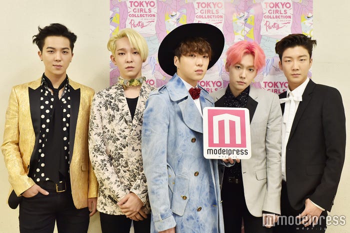 WINNER(左から)ソン・ミンホ、ナム・テヒョン、カン・スンユン、キム・ジヌ、イ・スンフン(C)モデルプレス