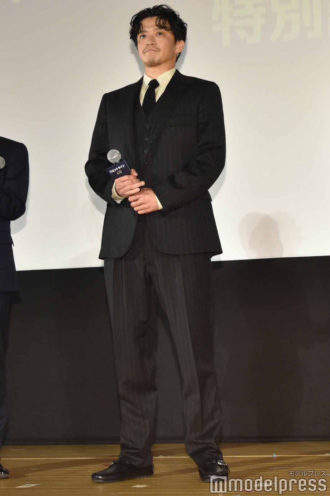 小栗旬（C）モデルプレス